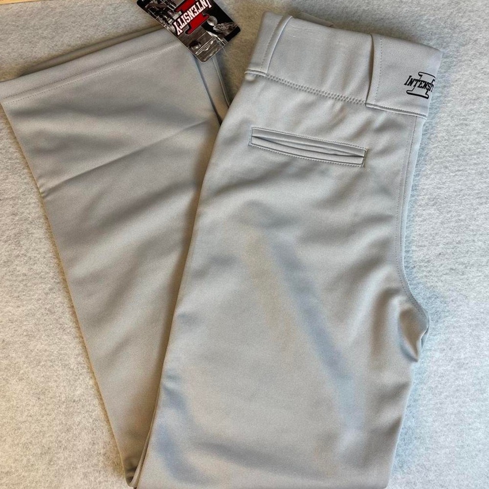 Gray Intensity baseball pants youth Medium straight leg with beltoops.
NWT